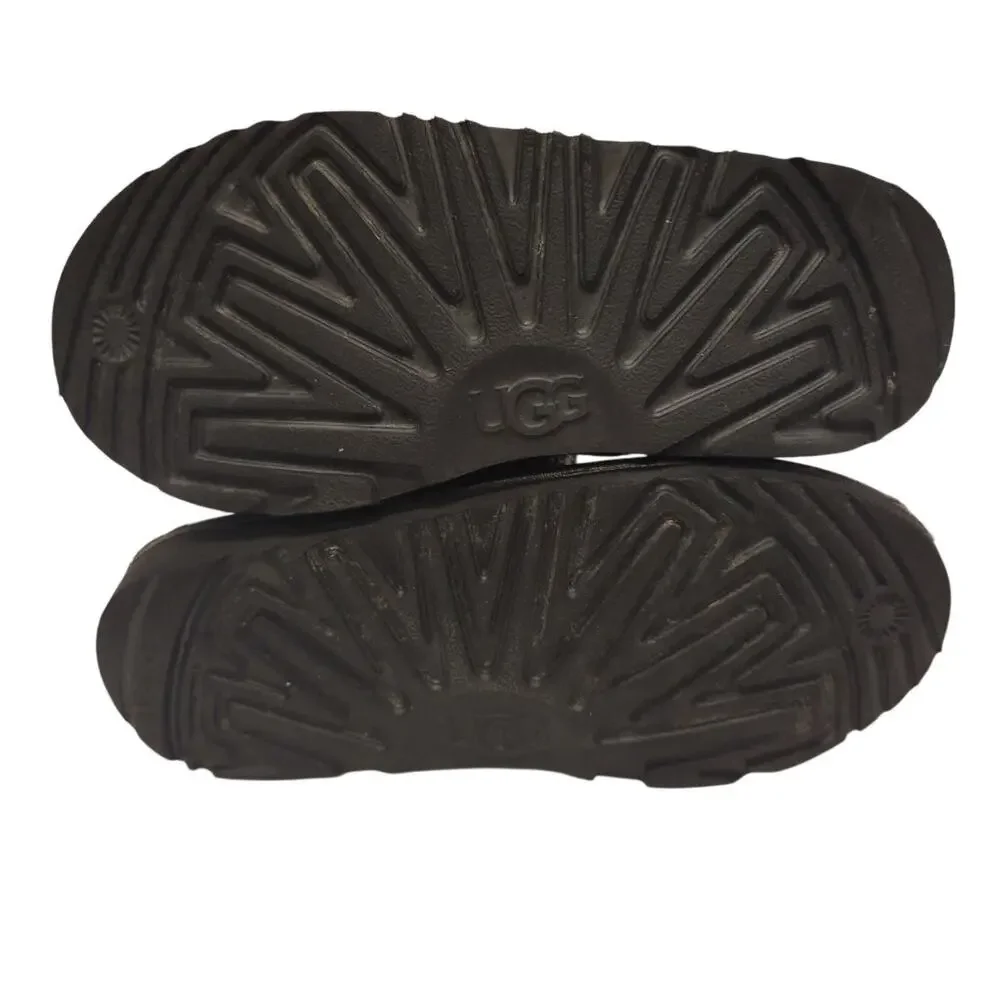 Girls Ugg's Girls Kids' Classic II Gel Hearts Black 2